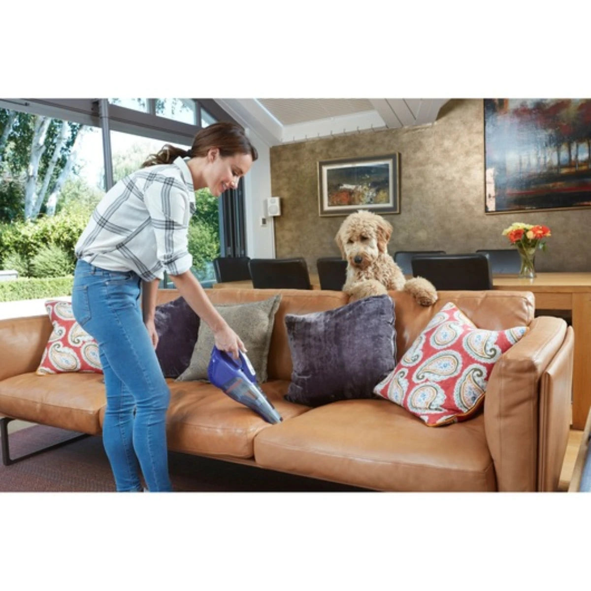 Black & Decker 12V Dustbuster Cordless Hand Vacuum with Pet Brush DVB315JP-GB
