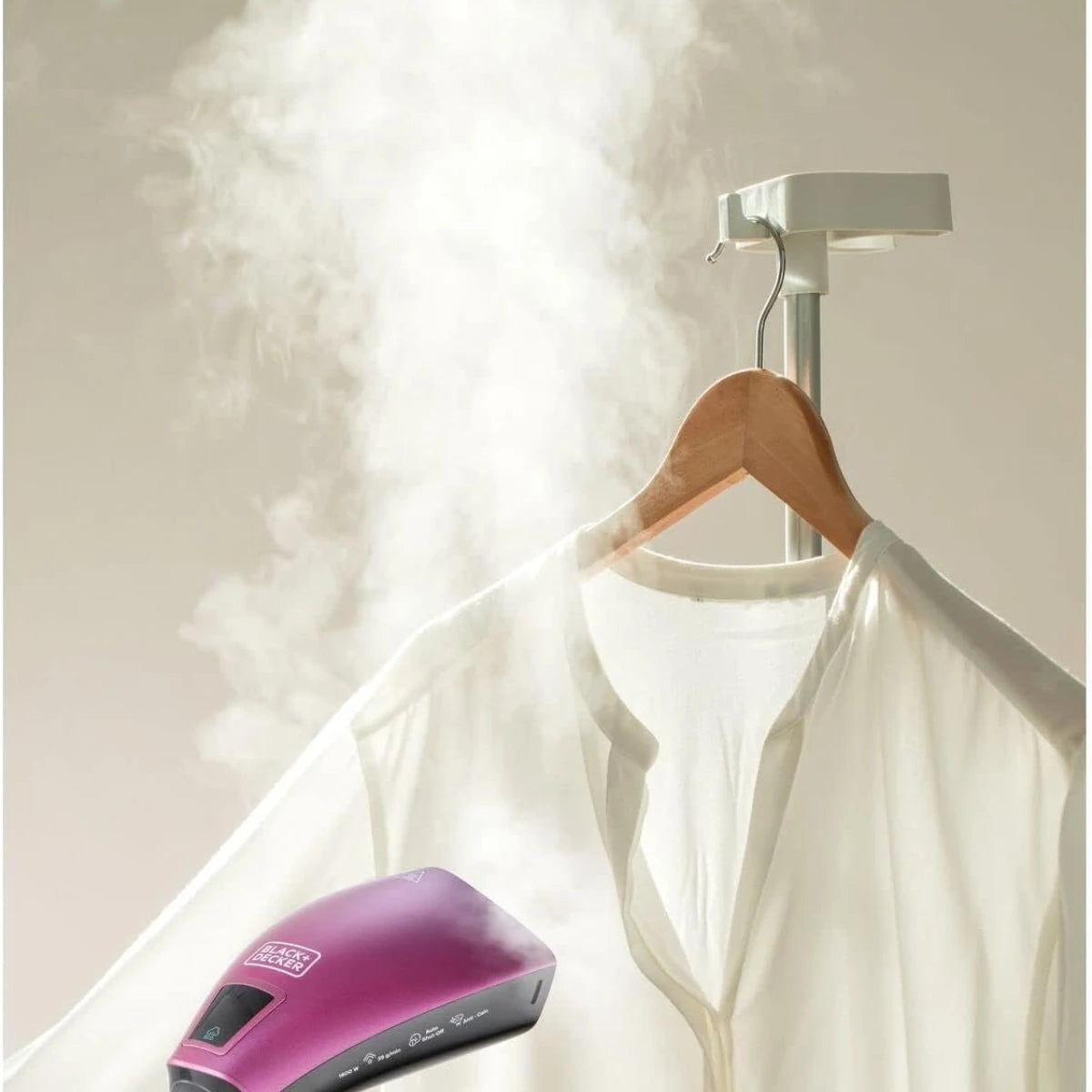Black & Decker 1600W Portable Digital Handheld Garment Steamer  HSTD1600-B5