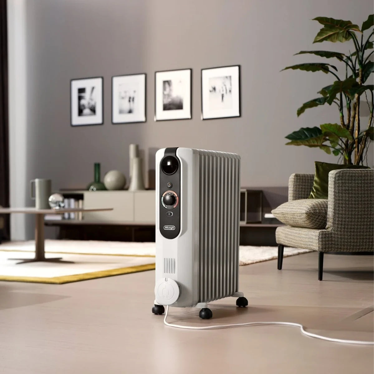 Delonghi 12 Fin Oil Heater