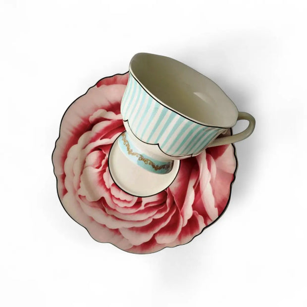 Jenna Clifford Wavy Rose Cup & Saucer In Gift Box