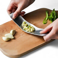 Creative Garlic Rocker Crusher