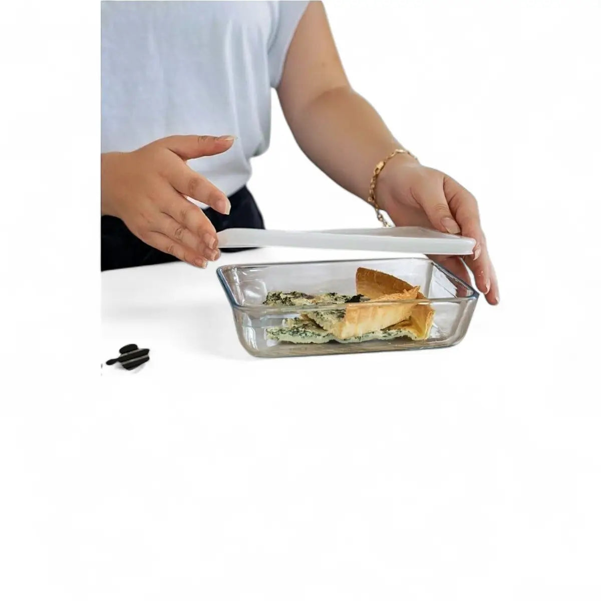 Pyrex Cook & Freeze Rectangular Dish with Lid 2.6L