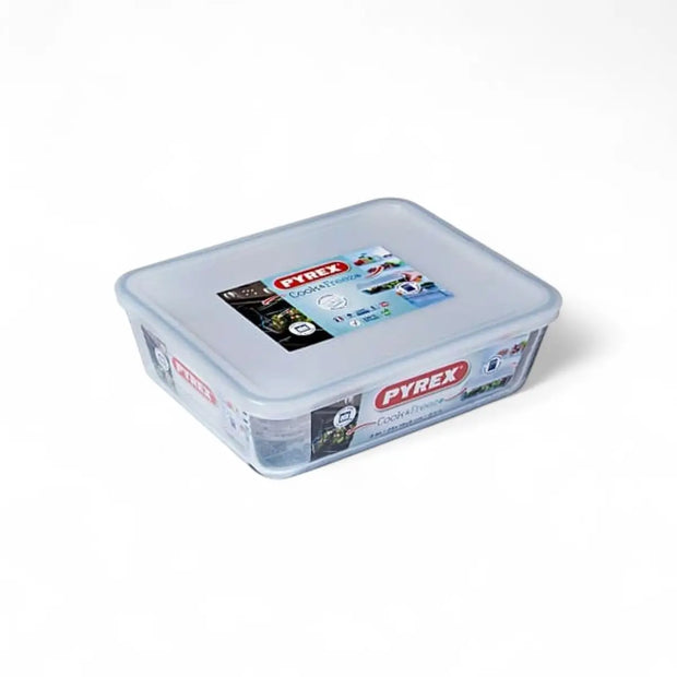 Pyrex Cook & Freeze Rectangular Dish with Lid 2.6L